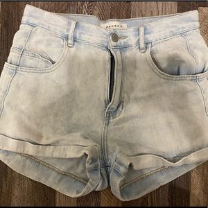 light wash mom shorts from pacsun